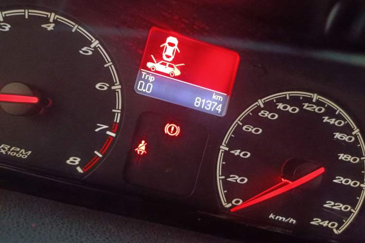 Used MG 6 2010 Hatchback 1.8L Manual - New Year Edition Odometer Close Up