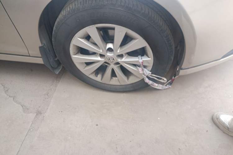 Used MG 6 2010 Hatchback 1.8L Manual - New Year Edition Right Front Wheel Hub