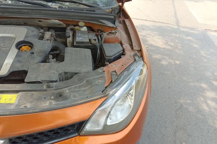 Used MG 6 2010 Hatchback 1.8L Automatic New Year Edition Engine Bay Left