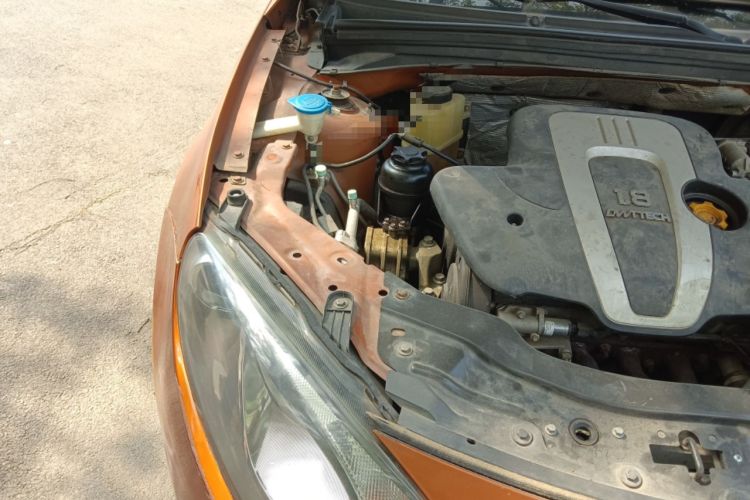 Used MG 6 2010 Hatchback 1.8L Automatic New Year Edition Engine Bay Right