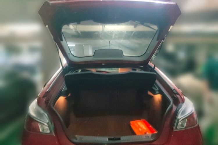 Used MG 6 2010 Hatchback 1.8L Automatic New Year Edition Trunk