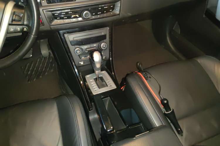 Used MG 6 2010 Hatchback 1.8T Automatic Elite Edition Gear Lever