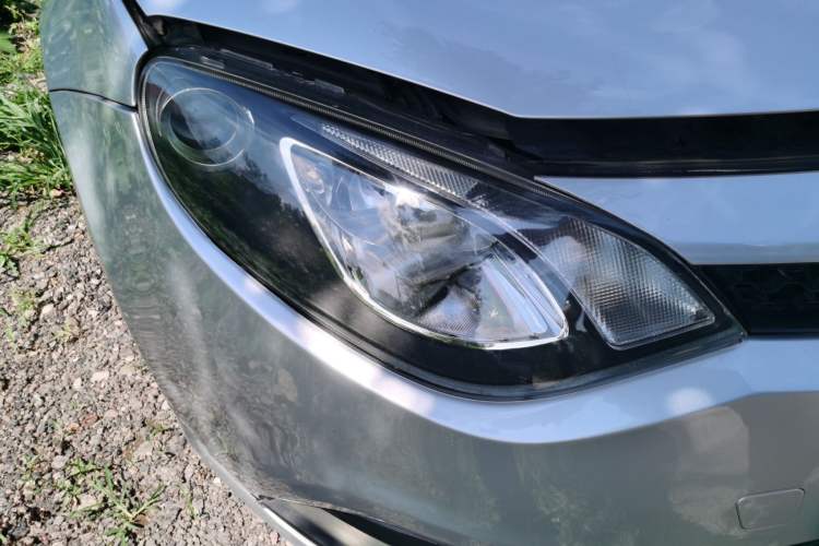 Used MG 6 2010 Hatchback 1.8T Manual Comfort Edition Right Front Headlight