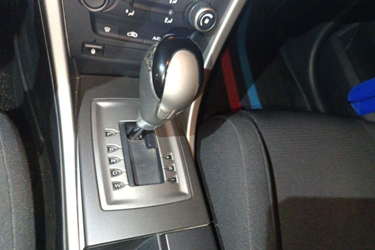 Used MG 6 2010 Hatchback 1.8L Automatic Elite Edition Gear Lever