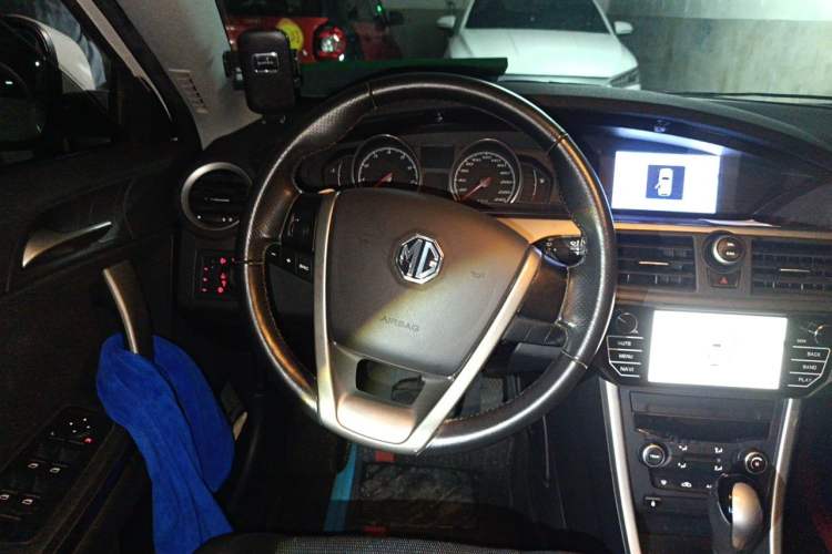 Used MG 6 2010 Hatchback 1.8L Automatic Elite Edition Steering Wheel