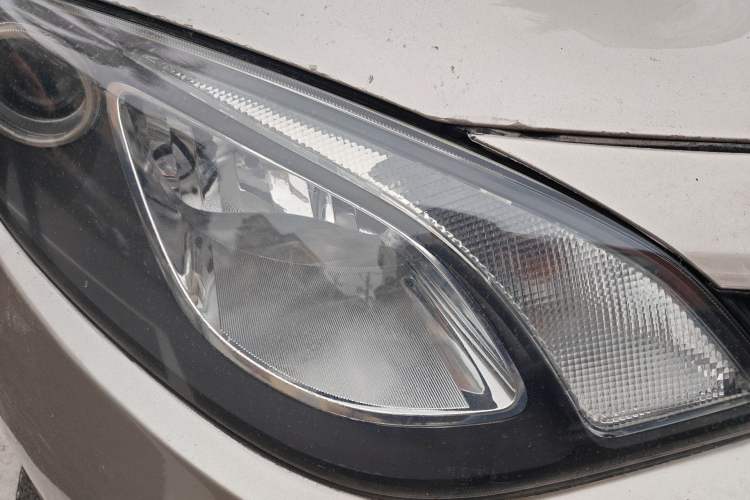 Used MG 6 2010 Hatchback 1.8L Automatic New Year Edition Right Front Headlight
