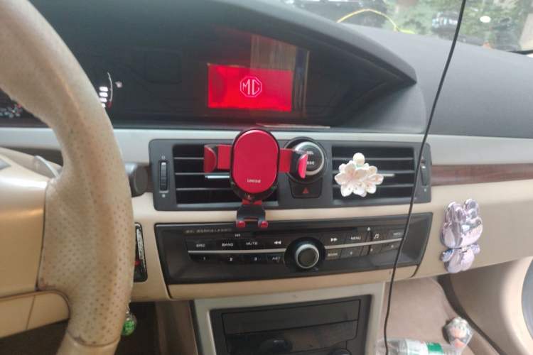 Used MG 6 2012 Hatchback 1.8L Automatic Drive Value Edition Audio And AC Panel
