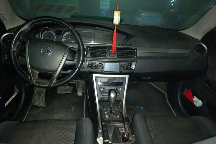 Used MG 6 2012 Hatchback 1.8L Automatic Drive Value Edition Center Console