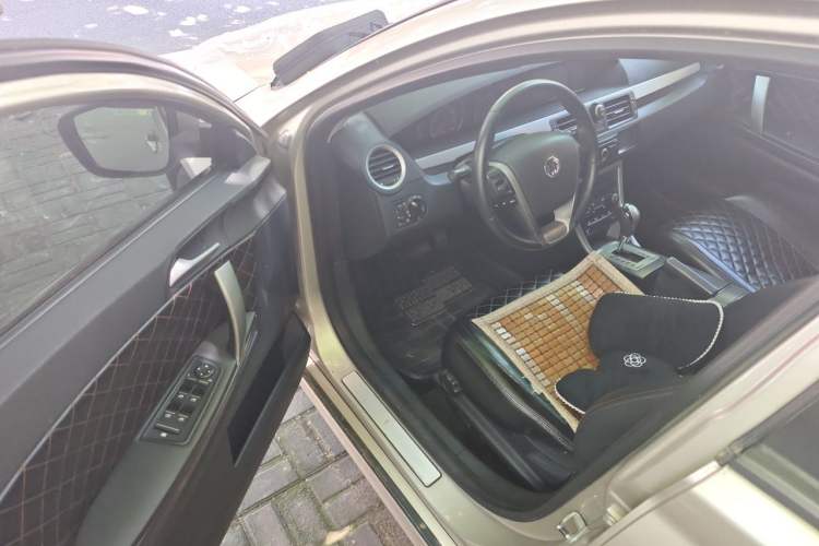 Used MG 6 2012 Hatchback 1.8L Automatic Drive Value Edition Driver Seat