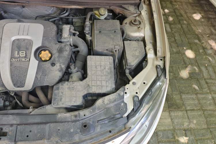 Used MG 6 2012 Hatchback 1.8L Automatic Drive Value Edition Engine Bay Left