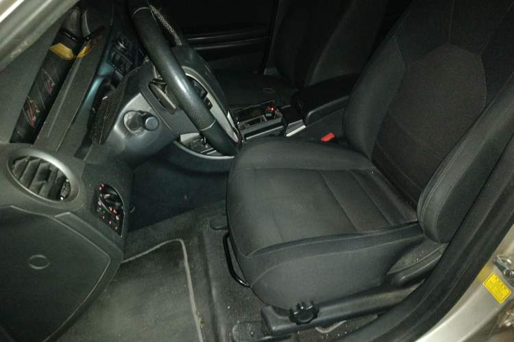 Used MG 6 2012 Hatchback 1.8L Automatic Drive Value Edition Left Front Seat