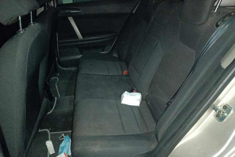Used MG 6 2012 Hatchback 1.8L Automatic Drive Value Edition Left Rear Seat