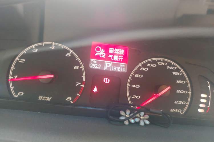 Used MG 6 2012 Hatchback 1.8L Automatic Drive Value Edition Odometer Close Up