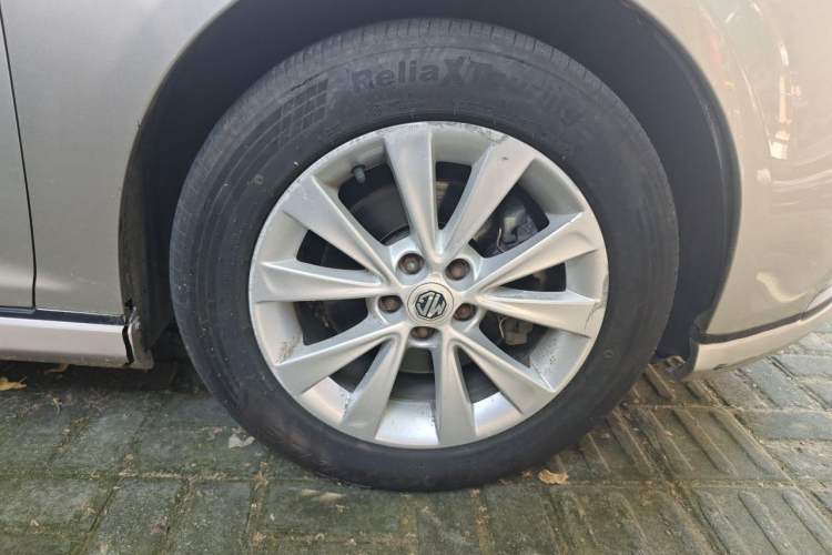 Used MG 6 2012 Hatchback 1.8L Automatic Drive Value Edition Right Front Wheel Hub