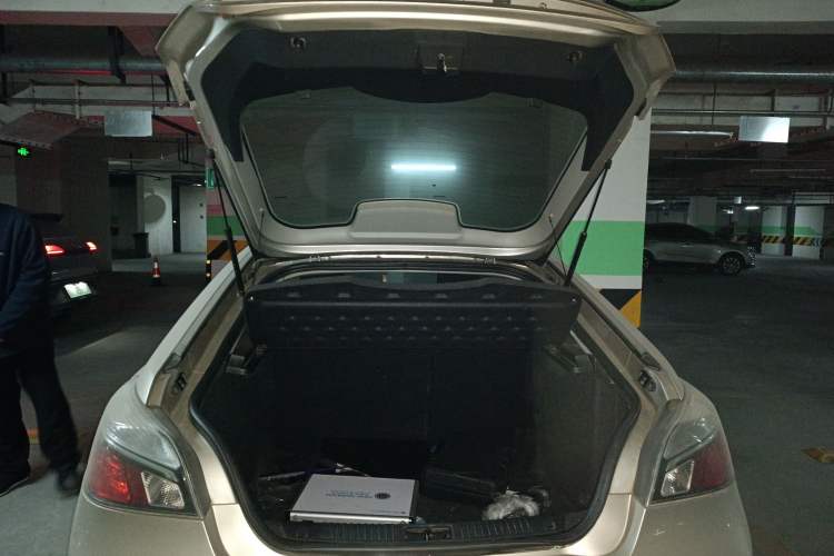 Used MG 6 2012 Hatchback 1.8L Automatic Drive Value Edition Trunk