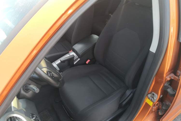 Used MG 6 2012 Hatchback 1.8T Manual Comfort Edition Left Front Seat