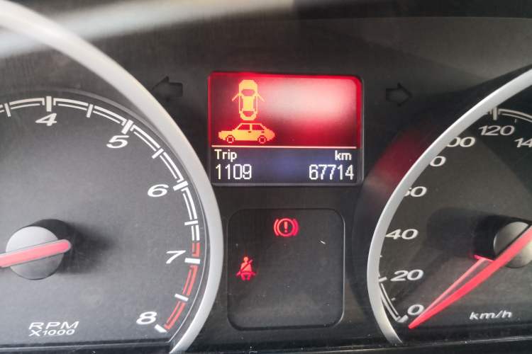 Used MG 6 2012 Hatchback 1.8T Manual Comfort Edition Odometer Close Up