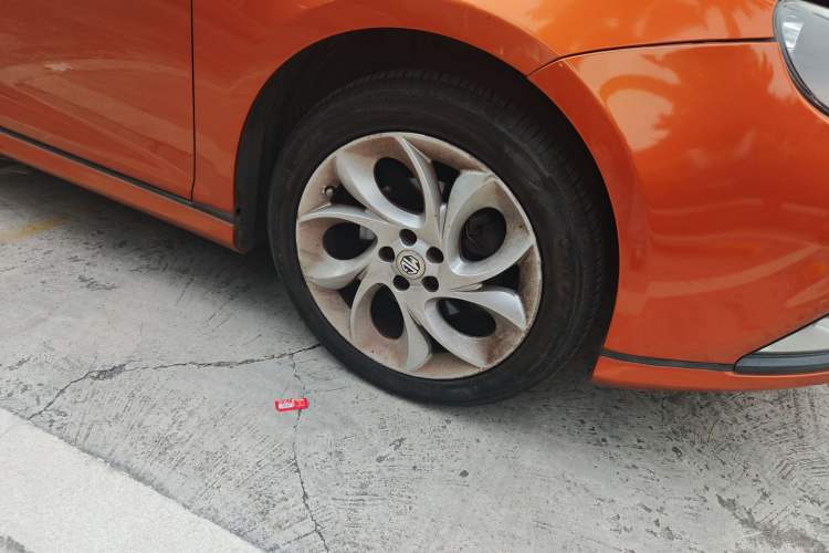Used MG 6 2012 Hatchback 1.8T Automatic Performance Edition Right Front Wheel Hub