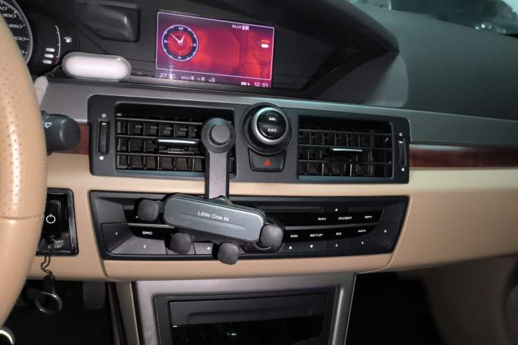 Used MG 6 2012 Hatchback 1.8T Automatic Elite Edition Audio And AC Panel