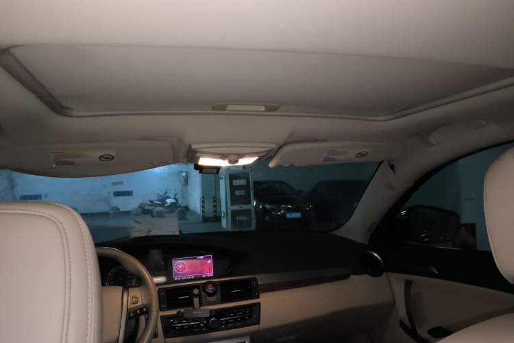 Used MG 6 2012 Hatchback 1.8T Automatic Elite Edition Headliner