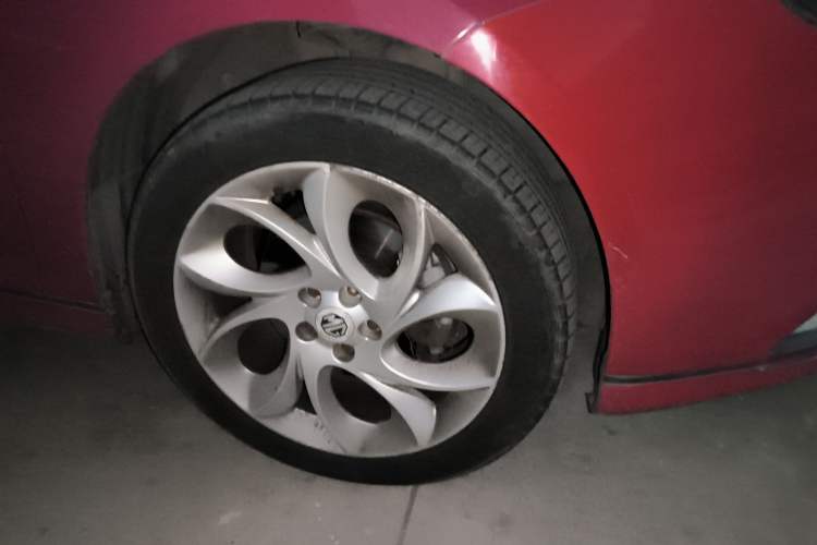 Used MG 6 2012 Hatchback 1.8T Automatic Elite Edition Right Front Wheel Hub