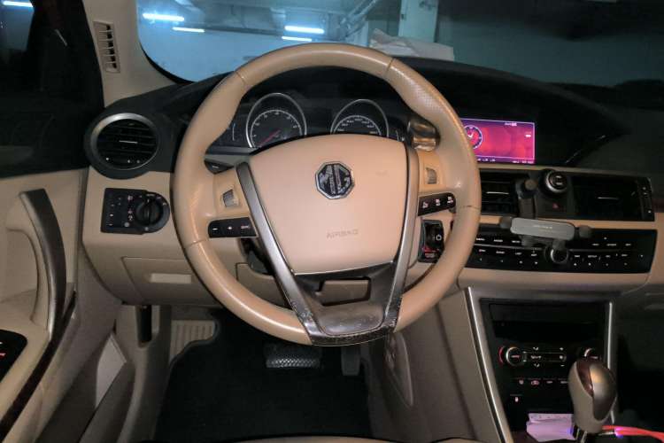 Used MG 6 2012 Hatchback 1.8T Automatic Elite Edition Steering Wheel