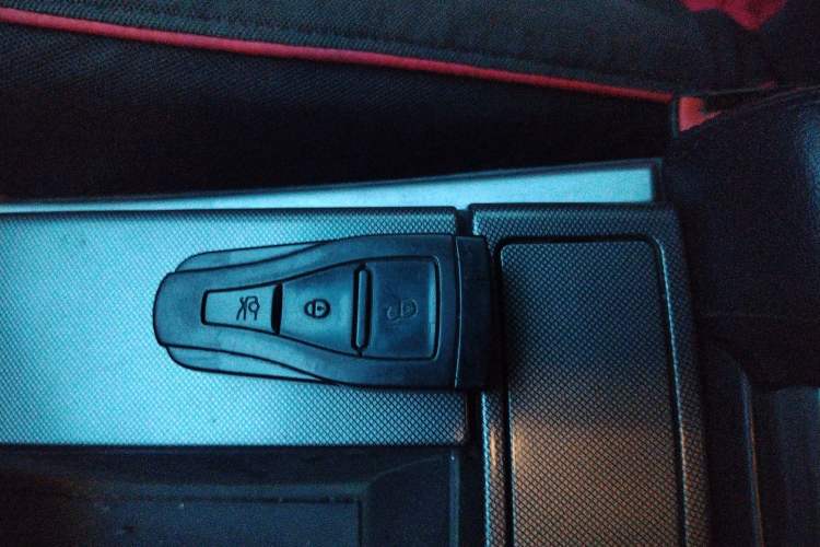 Used MG 6 2012 Hatchback 1.8L Automatic Drive Value Edition Vehicle Key