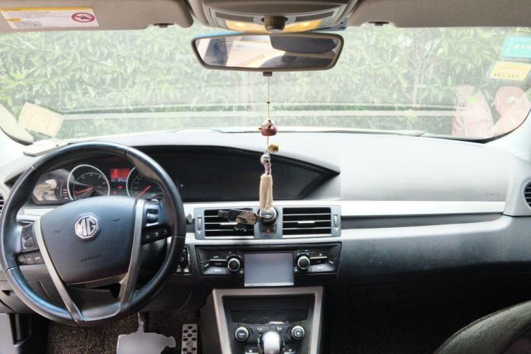 Used MG 6 2012 Hatchback 1.8T Automatic Luxury Edition Center Console