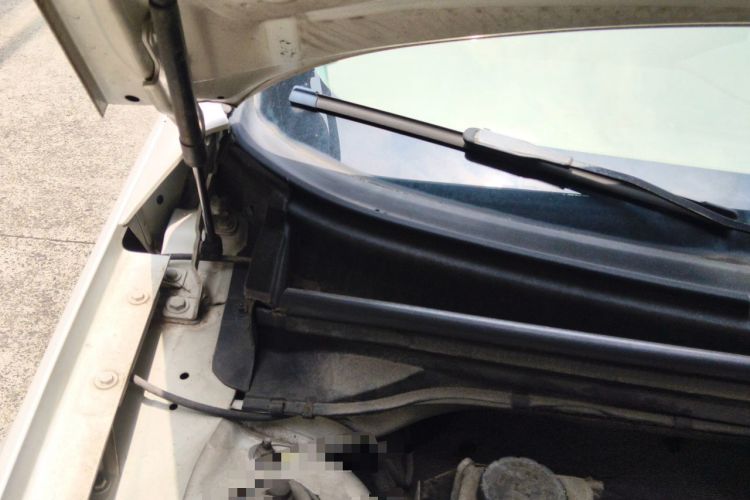 Used MG 6 2012 Hatchback 1.8T Automatic Luxury Edition Engine Bay Right