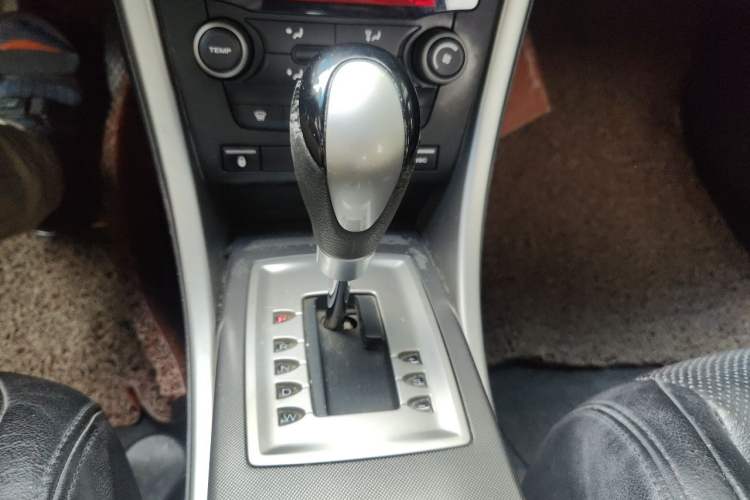 Used MG 6 2012 Hatchback 1.8T Automatic Performance Edition Gear Lever