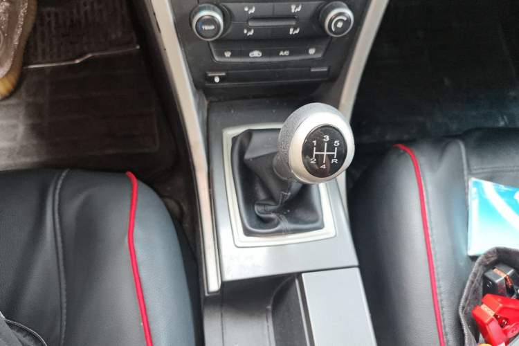 Used MG 6 2012 Hatchback 1.8L Manual - Value Edition Gear Lever