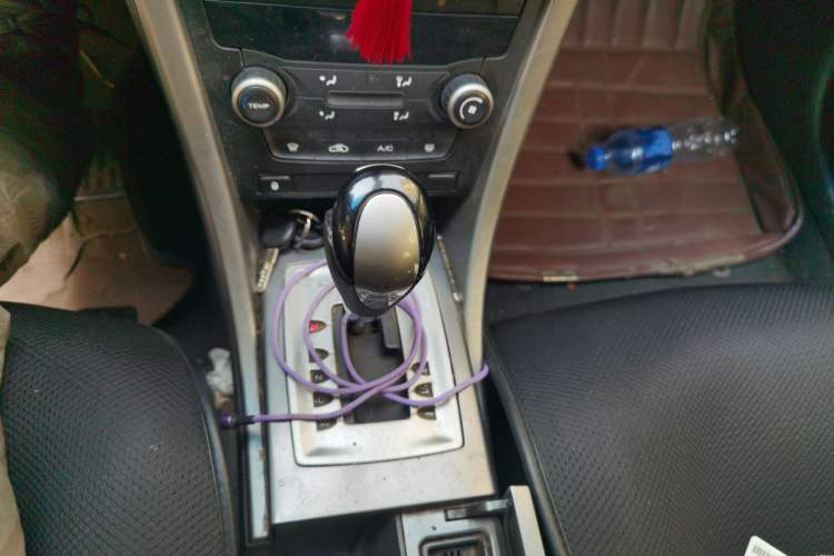 Used MG 6 2012 Hatchback 1.8L Automatic Drive Value Edition Gear Lever