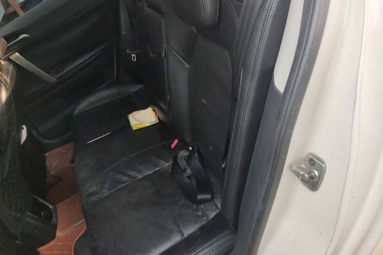 Used MG 6 2012 Hatchback 1.8L Automatic Drive Value Edition Left Rear Seat