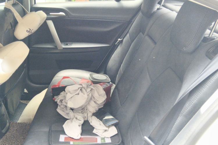 Used MG 6 2012 Hatchback 1.8T Automatic Luxury Edition Left Rear Seat