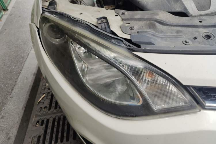 Used MG 6 2012 Hatchback 1.8T Automatic Performance Edition Right Front Headlight