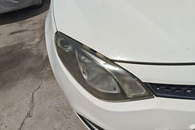 Used MG 6 2012 Hatchback 1.8L Manual - Value Edition Right Front Headlight