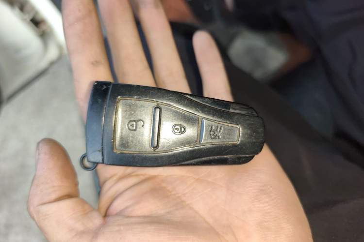 Used MG 6 2012 Hatchback 1.8L Automatic Drive Value Edition Vehicle Key