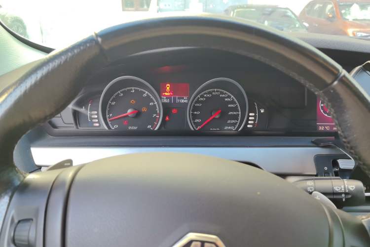 Used MG 6 2012 Hatchback 1.8T Automatic Elite Edition Instrument Cluster