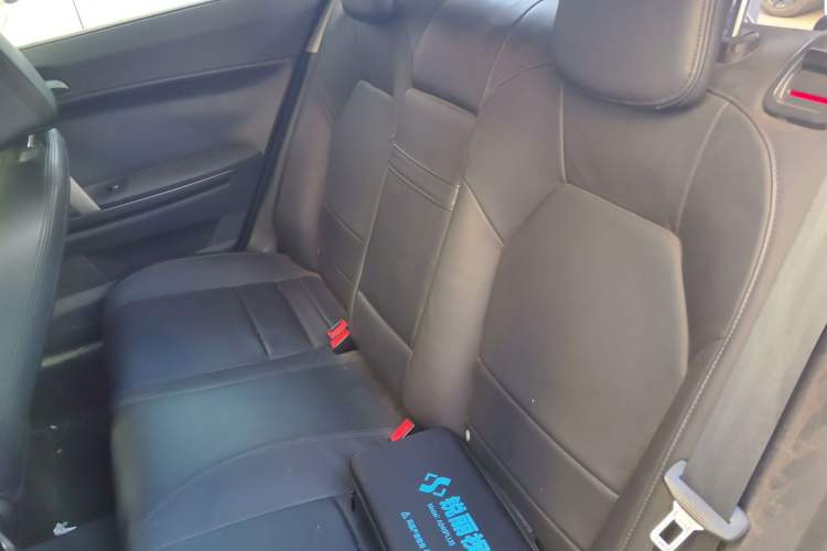 Used MG 6 2012 Hatchback 1.8T Automatic Elite Edition Left Rear Seat