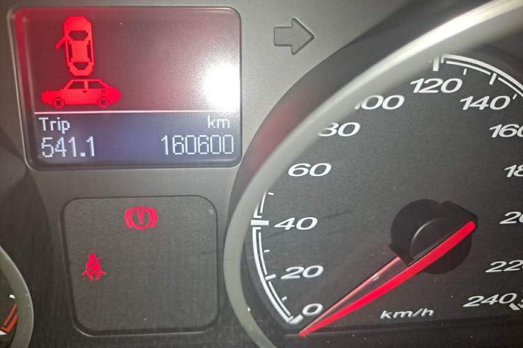 Used MG 6 2012 Hatchback 1.8L Manual - Value Edition Odometer Close Up