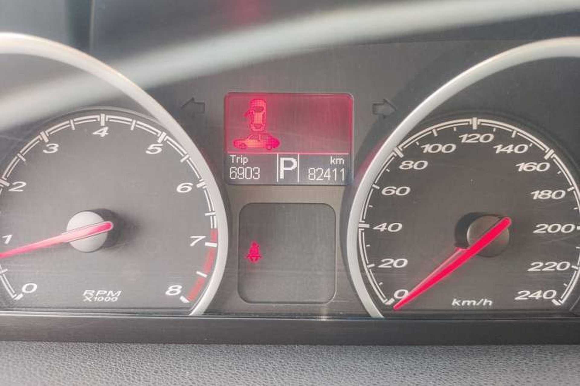 Used MG 6 2012 Hatchback 1.8T Automatic Elite Edition Odometer Close Up
