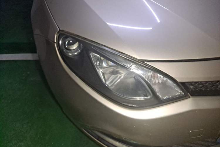 Used MG 6 2012 Hatchback 1.8L Manual - Value Edition Right Front Headlight