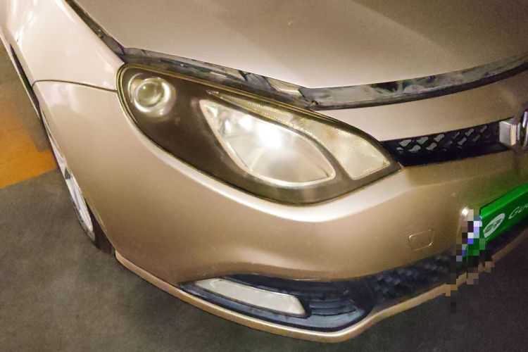 Used MG 6 2012 Hatchback 1.8L Automatic Drive Value Edition Right Front Headlight