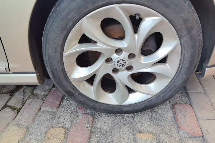 Used MG 6 2012 Hatchback 1.8T Automatic Elite Edition Right Front Wheel Hub