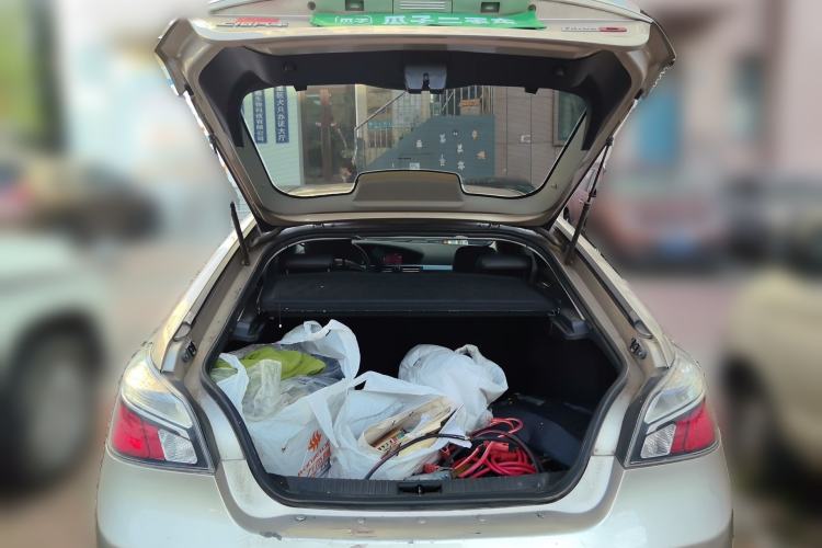 Used MG 6 2012 Hatchback 1.8T Automatic Elite Edition Trunk