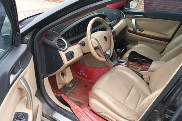 Used MG 6 2013 Hatchback 1.8T Automatic Luxury Edition Left Front Seat