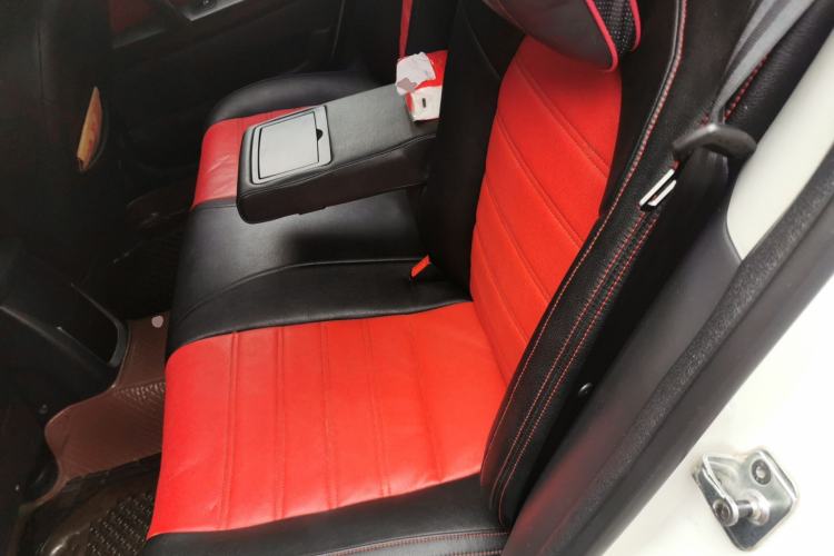 Used MG 6 2013 Hatchback 1.8T Automatic GT Value Edition Left Rear Seat