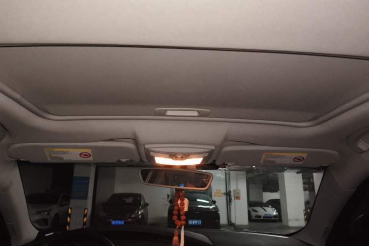 Used MG 6 2013 Hatchback 1.8L Automatic Drive Value Edition Headliner
