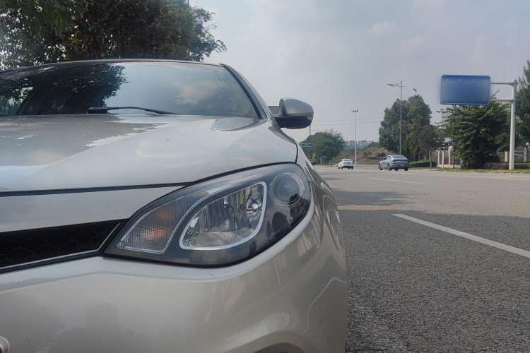 Used MG 6 2013 Hatchback 1.8L Automatic Drive Value Edition Left Front Headlight