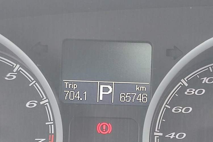 Used MG 6 2013 Hatchback 1.8L Automatic Drive Value Edition Odometer Close Up